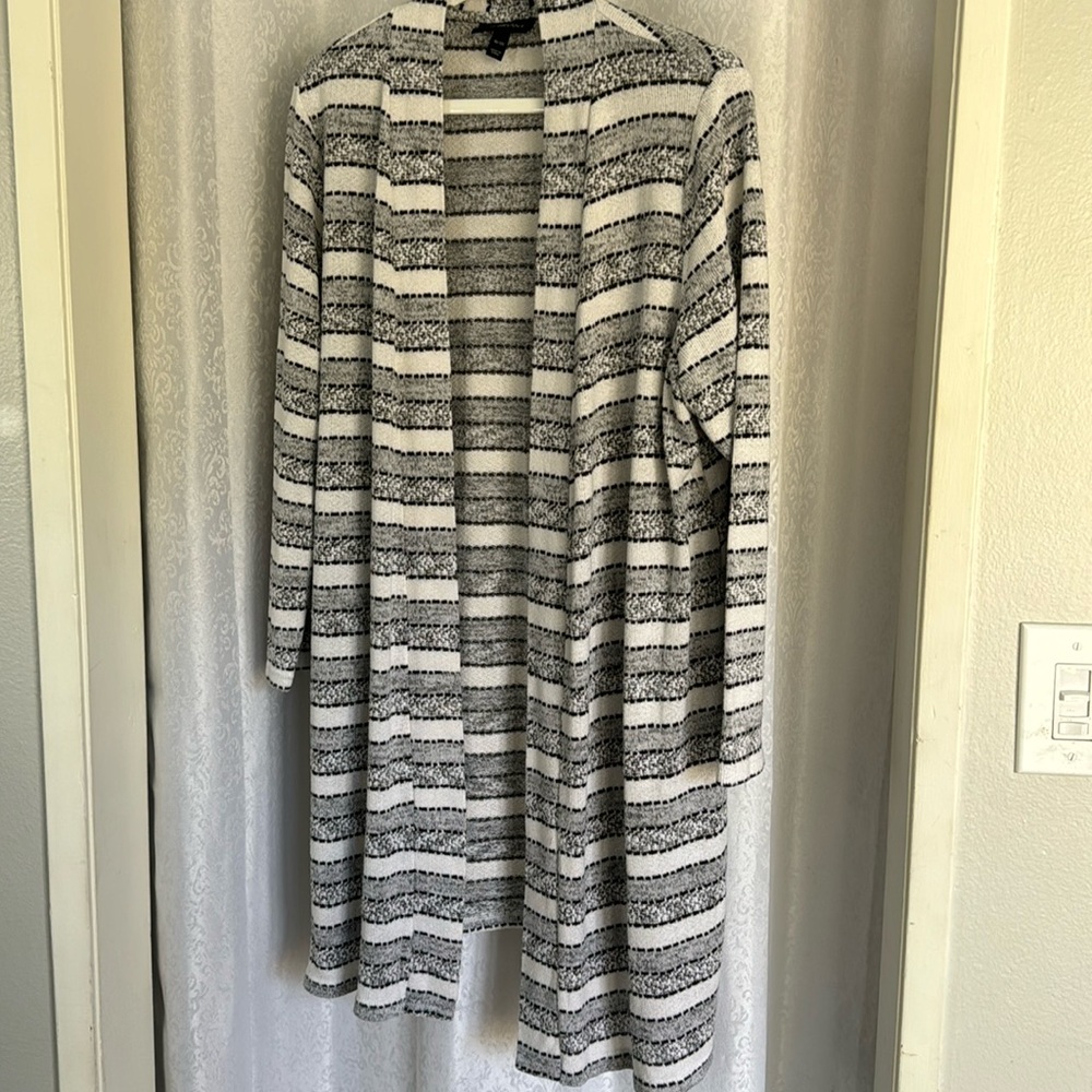 LANE BRYANT STRIPED DUSTER SWEATER Sz: 1X
